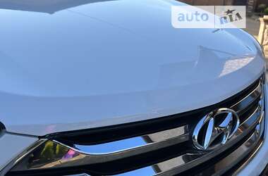 Внедорожник / Кроссовер Hyundai Santa FE 2013 в 