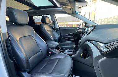 Внедорожник / Кроссовер Hyundai Santa FE 2013 в 