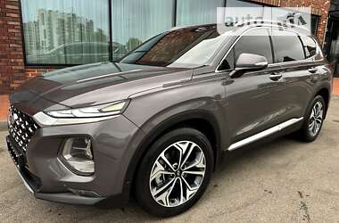 Внедорожник / Кроссовер Hyundai Santa FE 2019 в Киеве