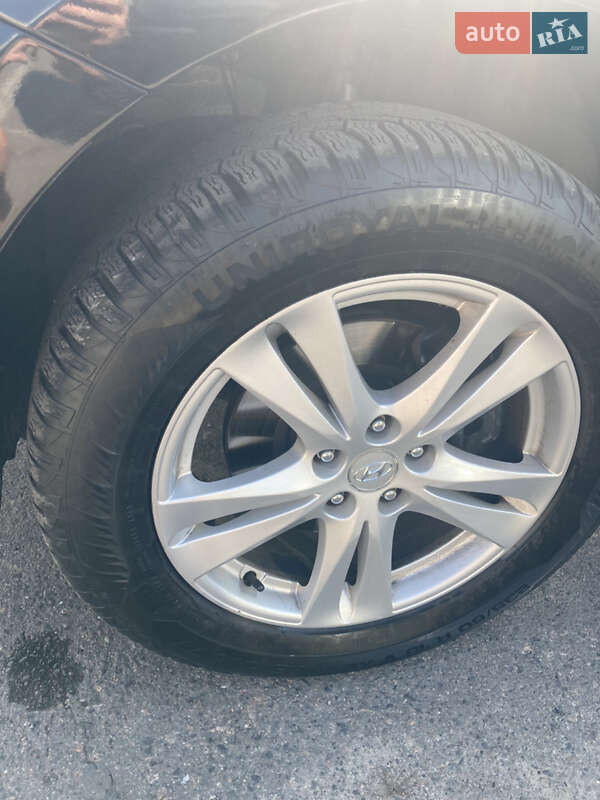 Позашляховик / Кросовер Hyundai Santa FE 2010 в Володимирі фото 22 Позашляховик / Кросовер Hyundai Santa FE 2010 в Володимирі