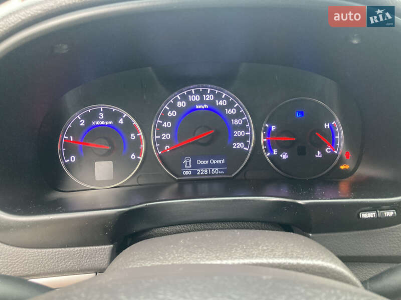 Позашляховик / Кросовер Hyundai Santa FE 2010 в Володимирі фото 36 Позашляховик / Кросовер Hyundai Santa FE 2010 в Володимирі