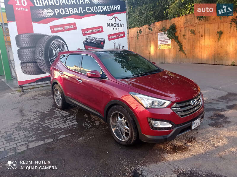 Позашляховик / Кросовер Hyundai Santa FE 2013 в Чернівцях