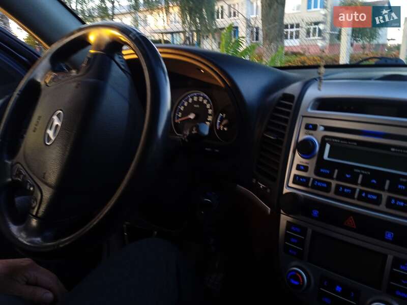 Внедорожник / Кроссовер Hyundai Santa FE 2006 в Львове