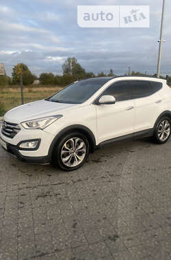 Позашляховик / Кросовер Hyundai Santa FE 2015 в 