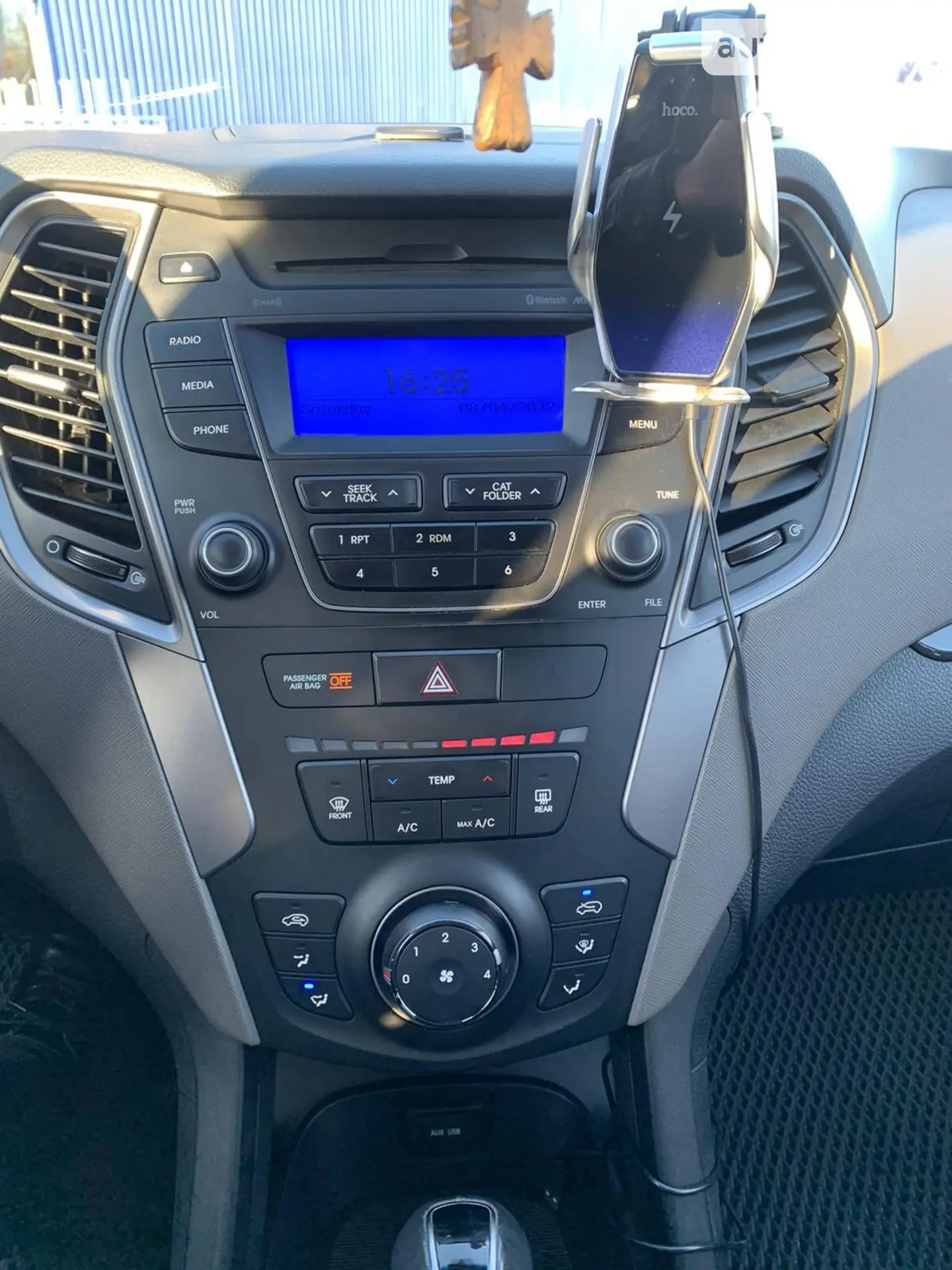 2012 Hyundai Santa Fe - мініатюра 12