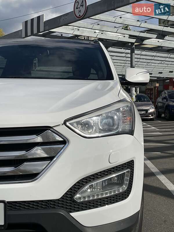 Позашляховик / Кросовер Hyundai Santa FE 2013 в Києві