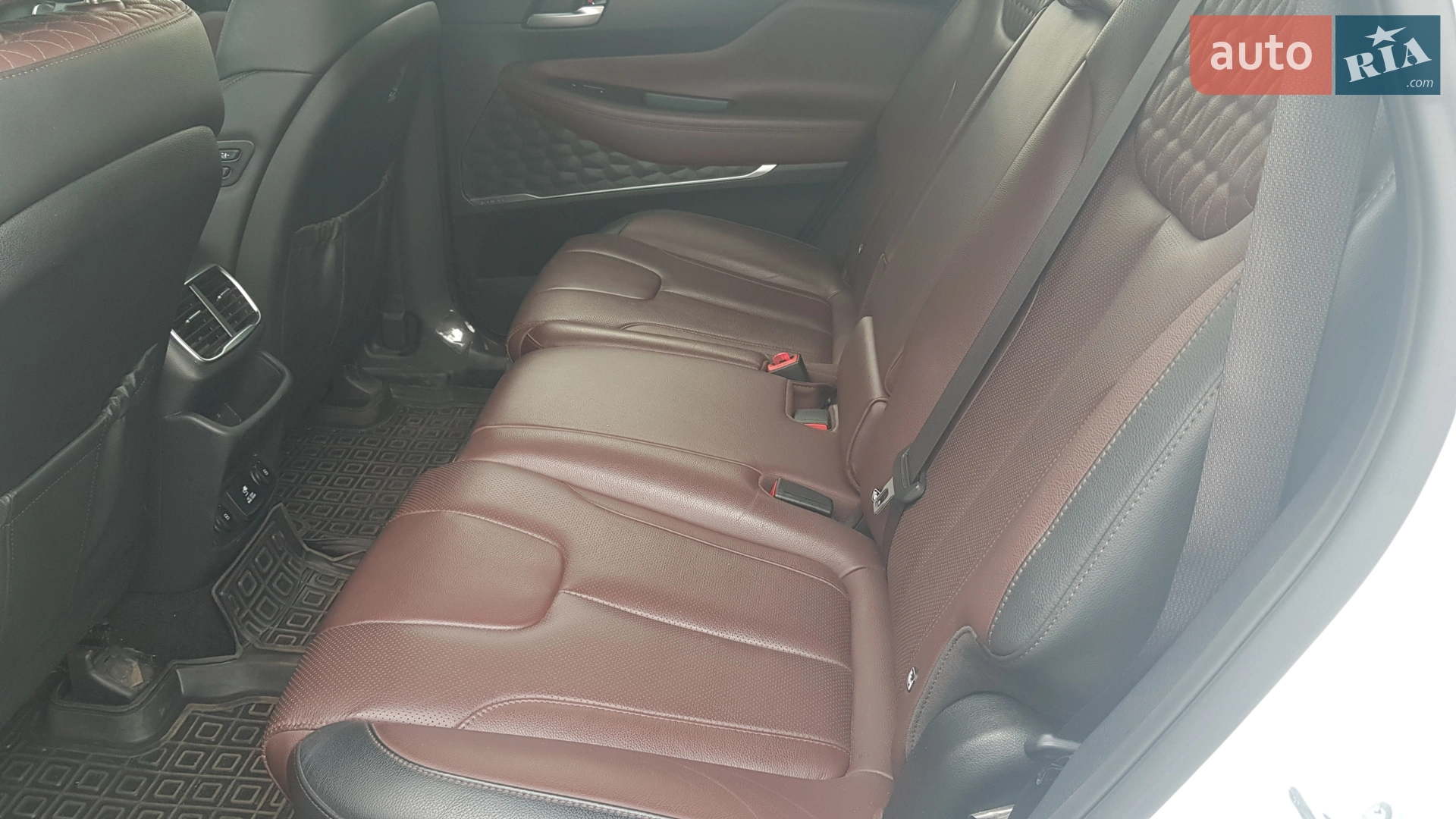 2019 Hyundai Santa Fe - мініатюра 10
