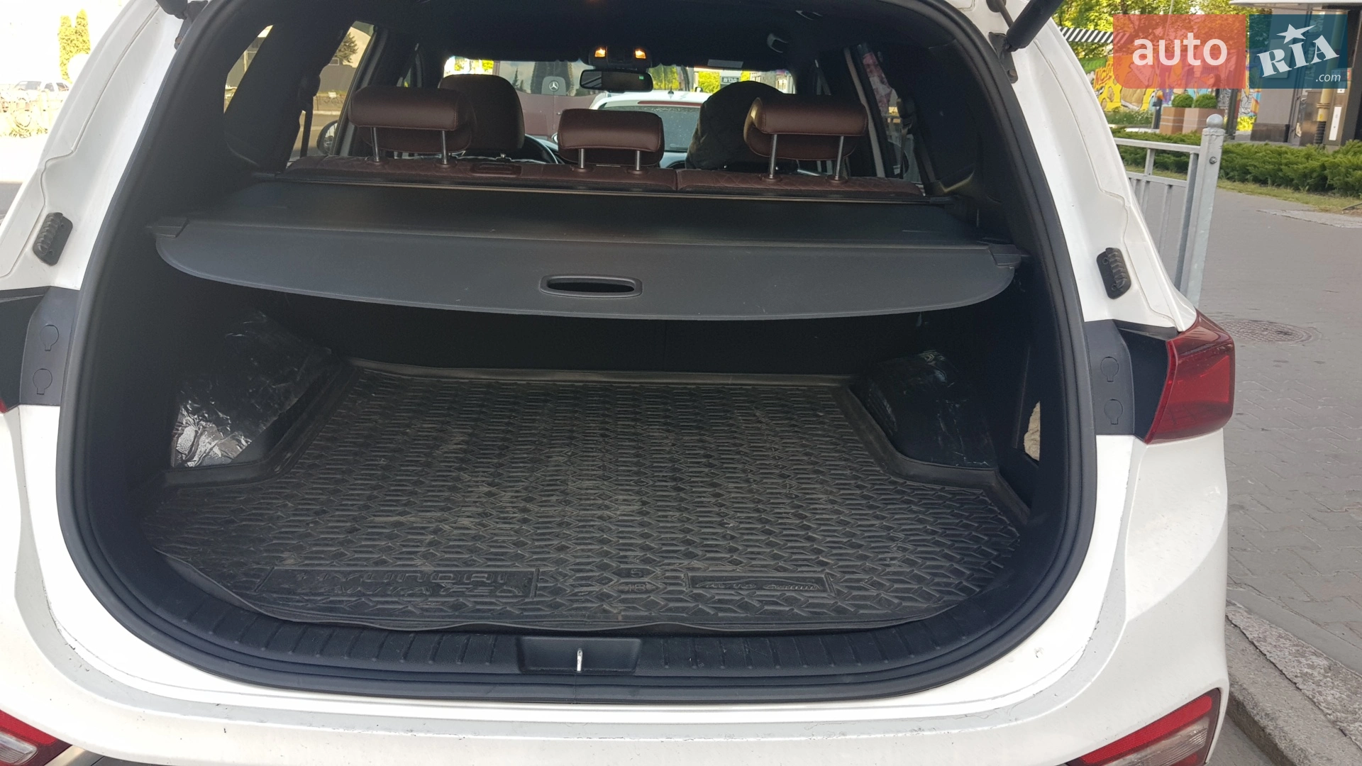 2019 Hyundai Santa Fe - мініатюра 17
