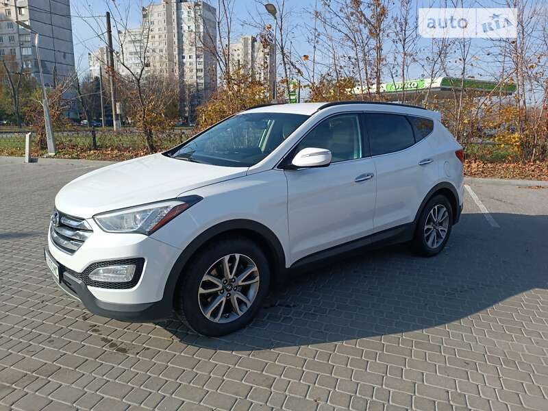 Внедорожник / Кроссовер Hyundai Santa FE 2015 в Харькове