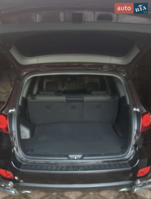 Позашляховик / Кросовер Hyundai Santa FE 2009 в Броварах