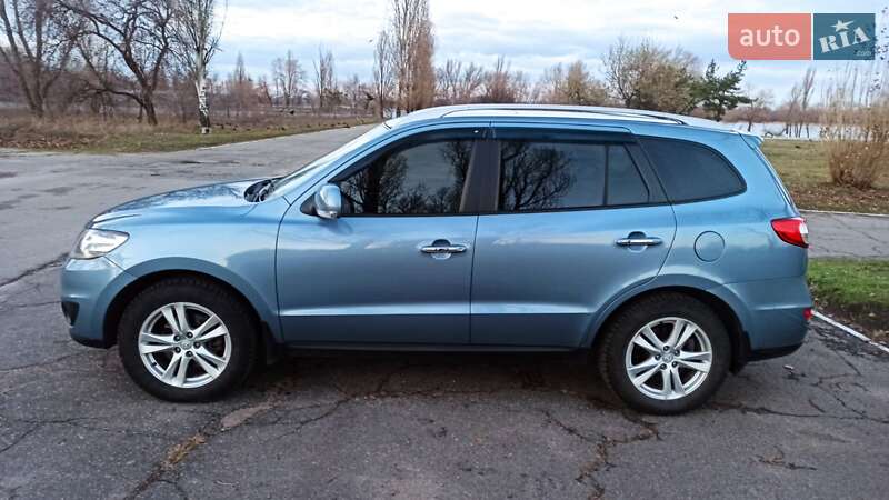Внедорожник / Кроссовер Hyundai Santa FE 2010 в Каменском