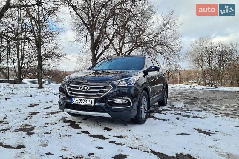 Внедорожник / Кроссовер Hyundai Santa FE 2017 в Днепре