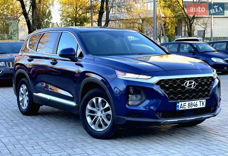 Позашляховик / Кросовер Hyundai Santa FE 2018 в 