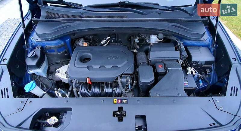 Внедорожник / Кроссовер Hyundai Santa FE 2018 в Днепре