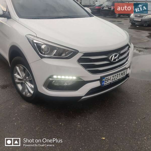 Позашляховик / Кросовер Hyundai Santa FE 2016 в Березівці