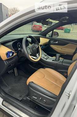 Внедорожник / Кроссовер Hyundai Santa FE 2021 в 