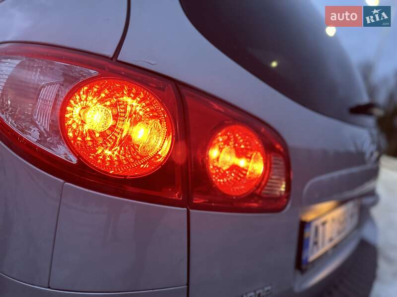 Позашляховик / Кросовер Hyundai Santa FE 2007 в Надвірній