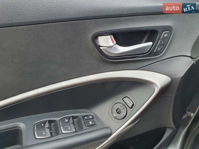 Позашляховик / Кросовер Hyundai Santa FE 2016 в Одесі фото 12 Позашляховик / Кросовер Hyundai Santa FE 2016 в Одесі