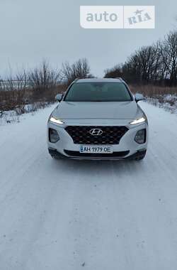 Внедорожник / Кроссовер Hyundai Santa FE 2018 в Покровске