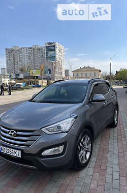 Внедорожник / Кроссовер Hyundai Santa FE 2015 в Ужгороде