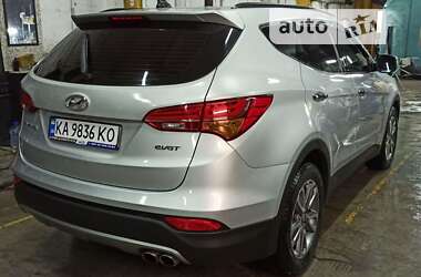 Внедорожник / Кроссовер Hyundai Santa FE 2012 в Киеве