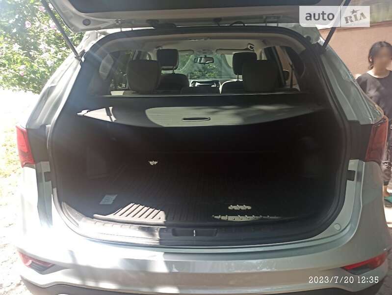 Внедорожник / Кроссовер Hyundai Santa FE 2016 в Одессе
