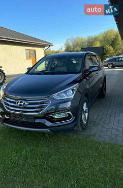 Внедорожник / Кроссовер Hyundai Santa FE 2017 в 