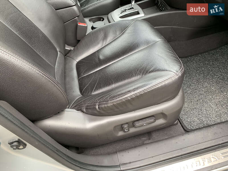 Позашляховик / Кросовер Hyundai Santa FE 2010 в Коломиї