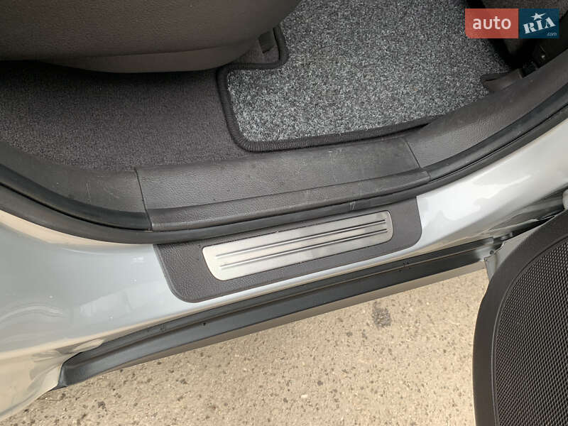 Позашляховик / Кросовер Hyundai Santa FE 2010 в Коломиї