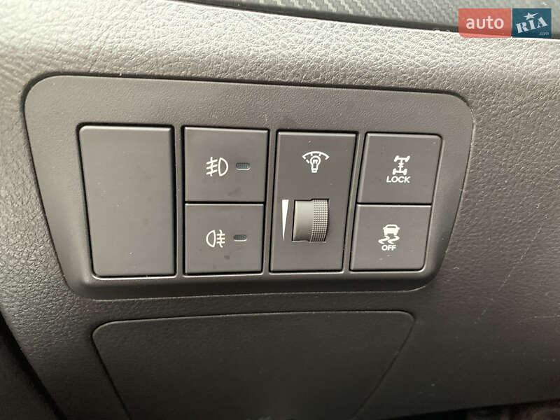 Позашляховик / Кросовер Hyundai Santa FE 2010 в Коломиї