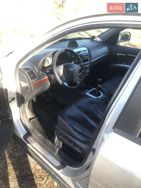 Позашляховик / Кросовер Hyundai Santa FE 2006 в Києві фото 5 Позашляховик / Кросовер Hyundai Santa FE 2006 в Києві