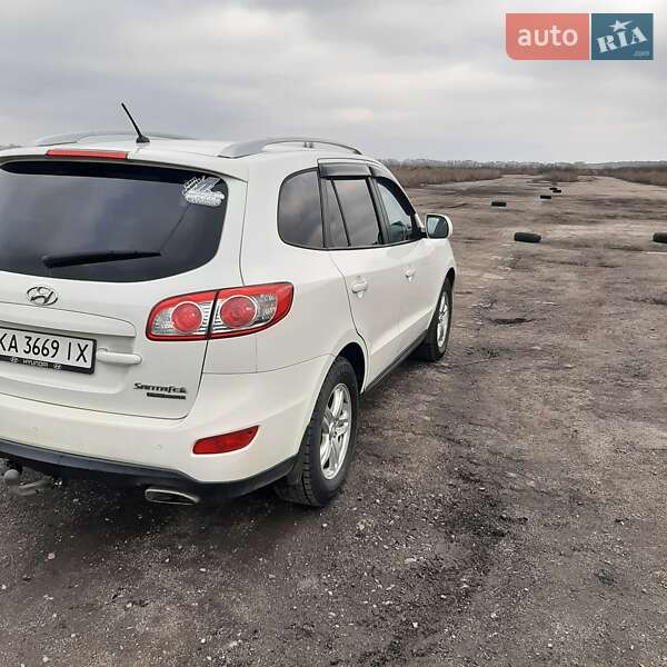Внедорожник / Кроссовер Hyundai Santa FE 2009 в Шепетовке