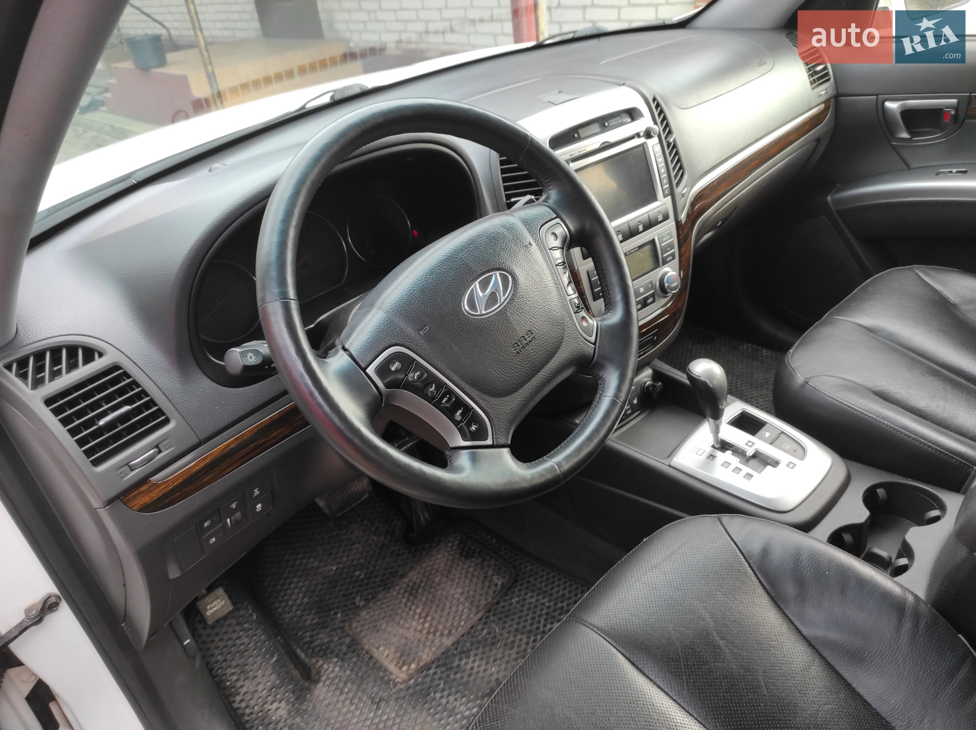 2012 Hyundai Santa Fe - мініатюра 23