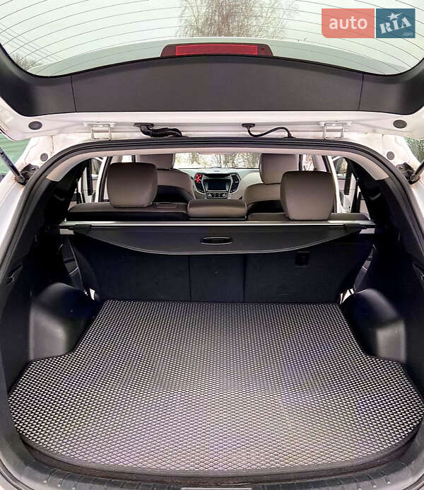 Внедорожник / Кроссовер Hyundai Santa FE 2017 в Львове