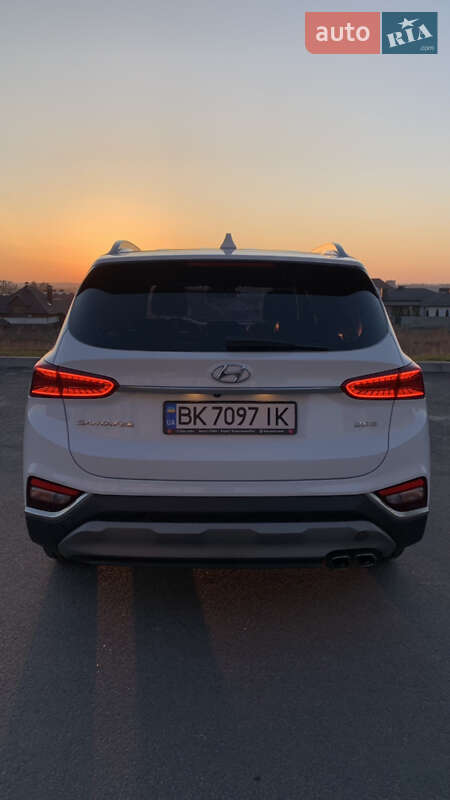 Внедорожник / Кроссовер Hyundai Santa FE 2018 в Ровно фото 12 Внедорожник / Кроссовер Hyundai Santa FE 2018 в Ровно