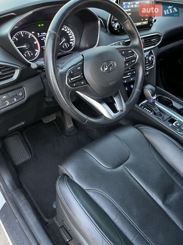 Внедорожник / Кроссовер Hyundai Santa FE 2018 в Ровно фото 14 Внедорожник / Кроссовер Hyundai Santa FE 2018 в Ровно