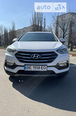 Внедорожник / Кроссовер Hyundai Santa FE 2016 в Николаеве