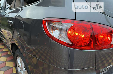 Внедорожник / Кроссовер Hyundai Santa FE 2009 в Виннице
