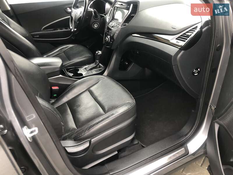 Позашляховик / Кросовер Hyundai Santa FE 2012 в Стрию