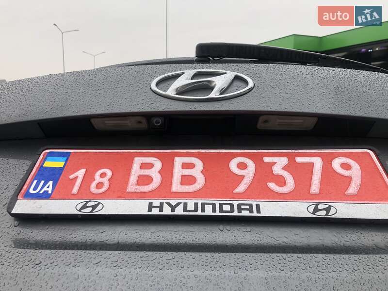 Позашляховик / Кросовер Hyundai Santa FE 2012 в Стрию