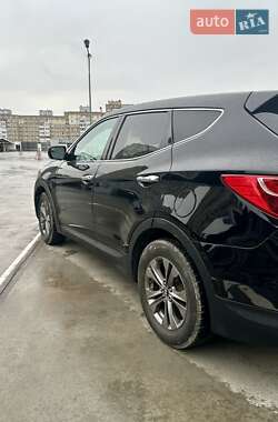 Внедорожник / Кроссовер Hyundai Santa FE 2014 в Киеве