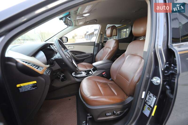 Позашляховик / Кросовер Hyundai Santa FE 2015 в Львові