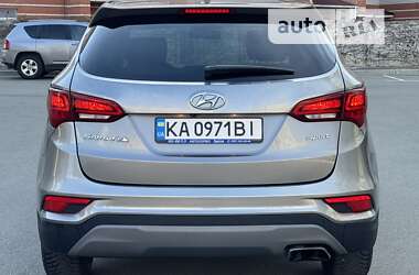 Внедорожник / Кроссовер Hyundai Santa FE 2017 в Киеве