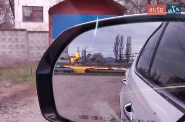 Внедорожник / Кроссовер Hyundai Santa FE 2016 в 