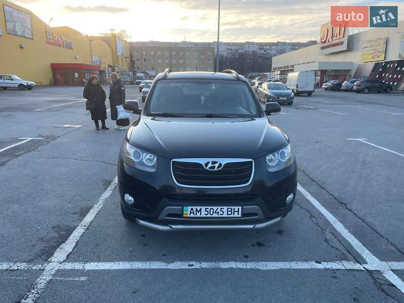 Внедорожник / Кроссовер Hyundai Santa FE 2012 в Житомире