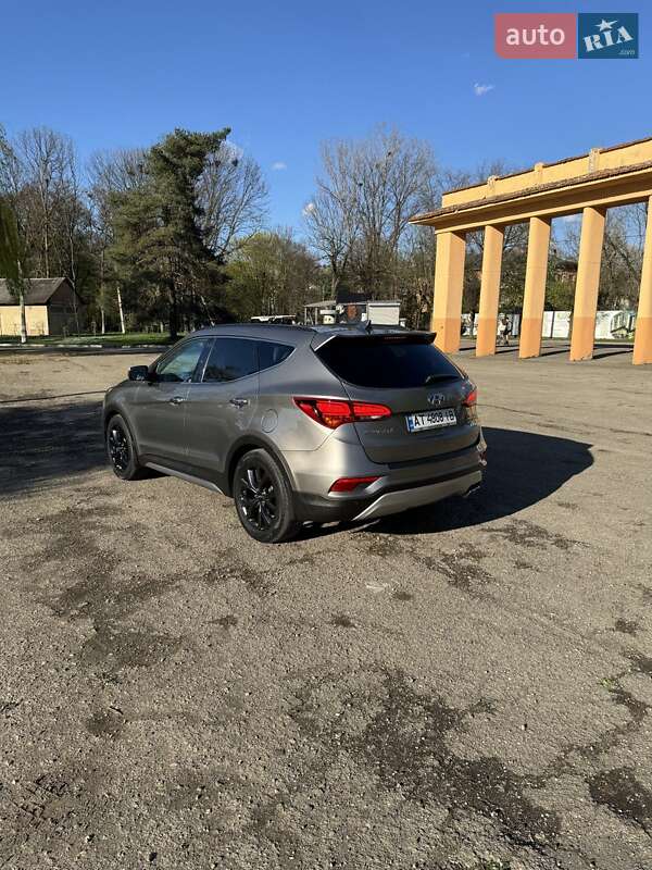 Позашляховик / Кросовер Hyundai Santa FE 2016 в Івано-Франківську