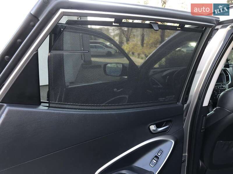 Позашляховик / Кросовер Hyundai Santa FE 2016 в Івано-Франківську