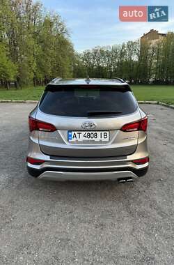 Внедорожник / Кроссовер Hyundai Santa FE 2016 в Ивано-Франковске