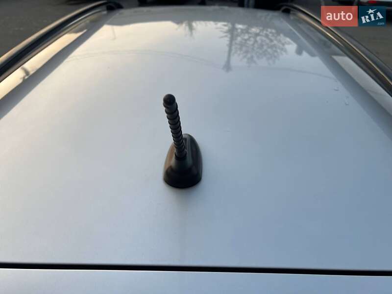 Позашляховик / Кросовер Hyundai Santa FE 2011 в Луцьку