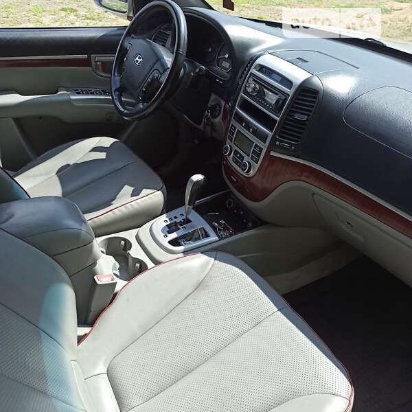 Позашляховик / Кросовер Hyundai Santa FE 2006 в Луцьку